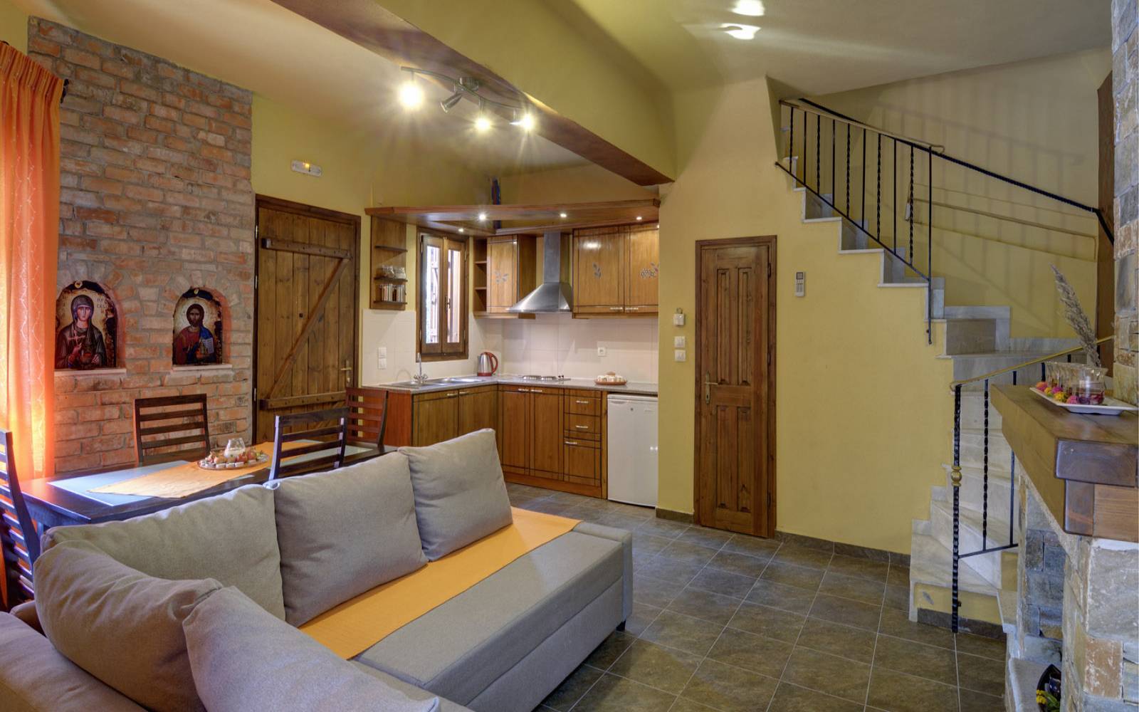Luxury Apartment Split Level
